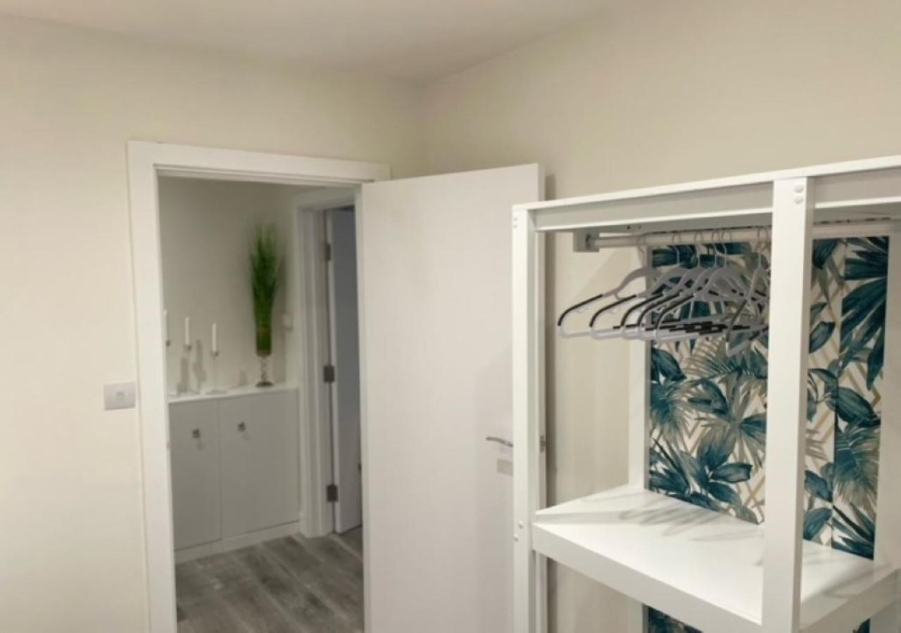 2 Bedroom Serviced Apartment # London Exterior photo